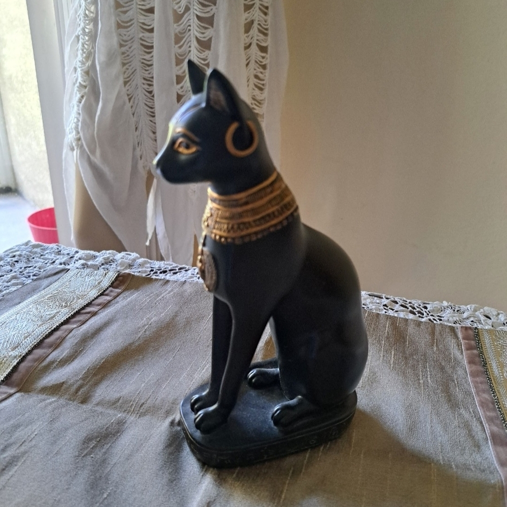 Regal Black and Gold Cat Art Piece See Photo - Picture 5 of 9
